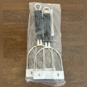 NIP PAMPERED CHEF MEAT LIFTERS #2715 HEAVY DUTY FORKS SHRED BBQ ROAST TURKEY